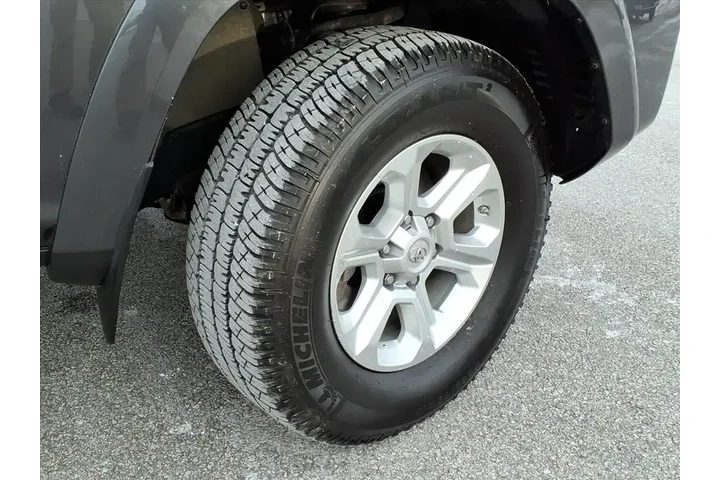 $24502 : Toyota 4Runner 2019 4x4 TRD image 5