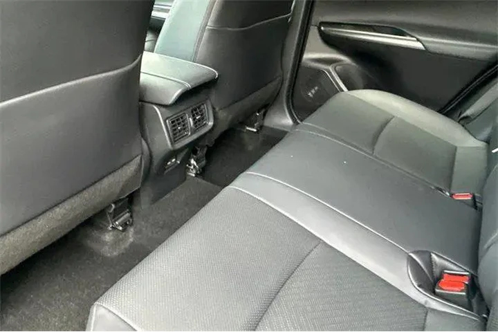 $35444 : Toyota Venza 2023 AWD Nights image 9