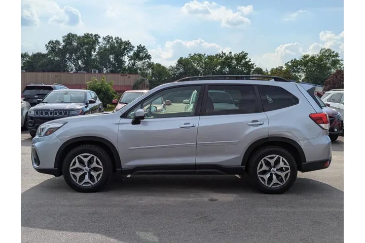 $19985 : 2021 Forester Premium image 9