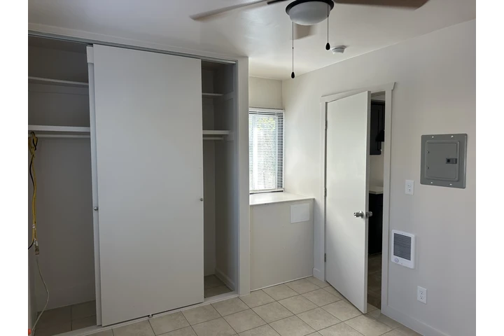 $1690 : Apt D 1 RECÁMARA EN LONG BEACH image 9