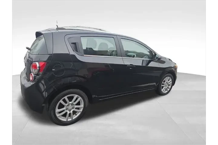 $6997 : Chevrolet Sonic 2016 LT Auto image 3
