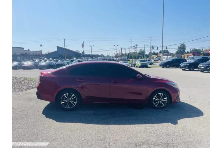 $14850 : 2024 Forte LXS image 8