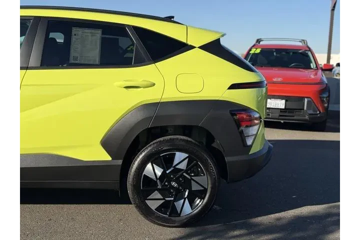 $27278 : Hyundai KONA 2025 AWD SEL Co image 3