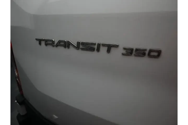 $35370 : Ford Transit 2023 350 XL 3dr image 2
