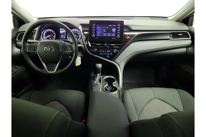 $24998 : Toyota Camry 2024 LE 4dr Sed image 9