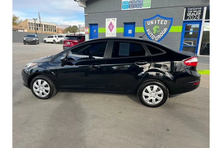 2018 Fiesta S Sedan image 8