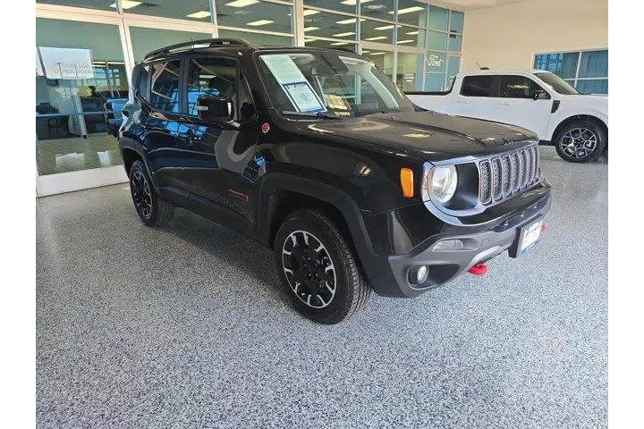 $25999 : Jeep Renegade 2023 4x4 Trail image 4