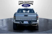 $37135 : Toyota Tacoma 2021 4x4 TRD P thumbnail