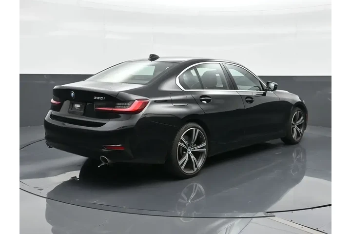 $33925 : BMW 3 Series 2022 330i 4dr S image 5