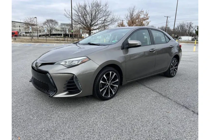 $11900 : 2017 Corolla SE image 3