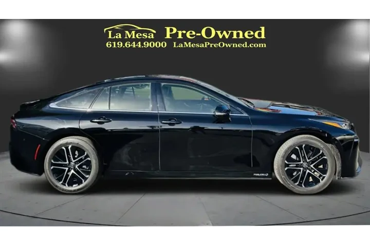 $11990 : 2021 Mirai Limited image 5
