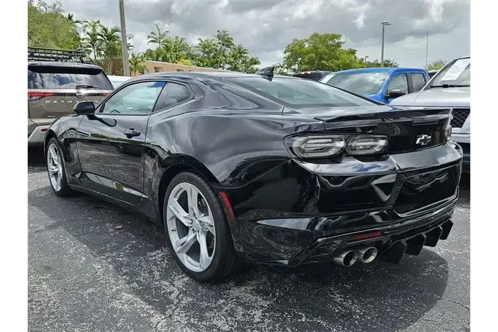 $36990 : Chevrolet Camaro 2023 LT1 2d image 7