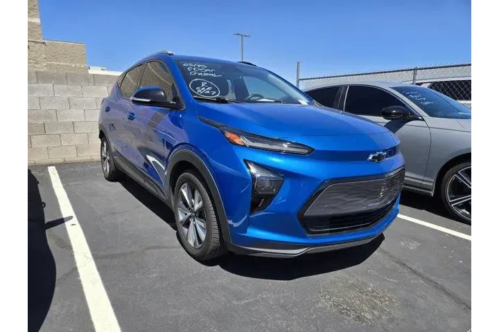 $15991 : Chevrolet Bolt EUV 2023 LT 4 image 2