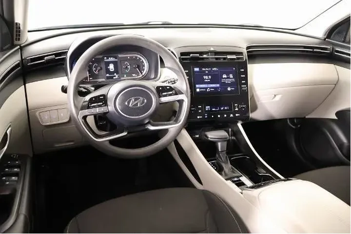 $23104 : Hyundai TUCSON 2024 AWD SEL image 2