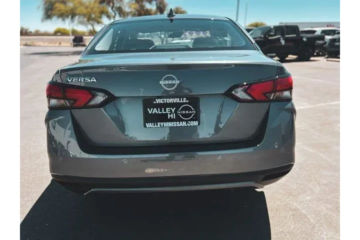 $19997 : Nissan Versa 2025 SV 4dr Sed image 6