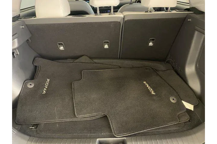 $21709 : Hyundai KONA 2023 Limited 4d image 8