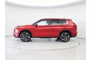 $27998 : Mitsubishi Outlander 2024 SE thumbnail