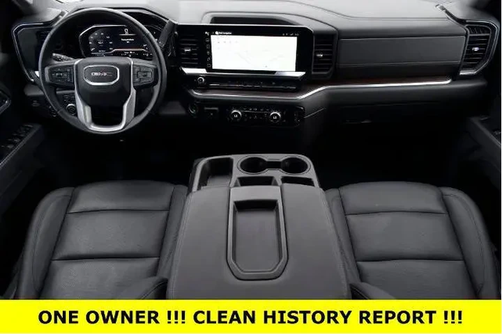 $37483 : GMC Sierra 1500 2025 4x2 SLT image 2