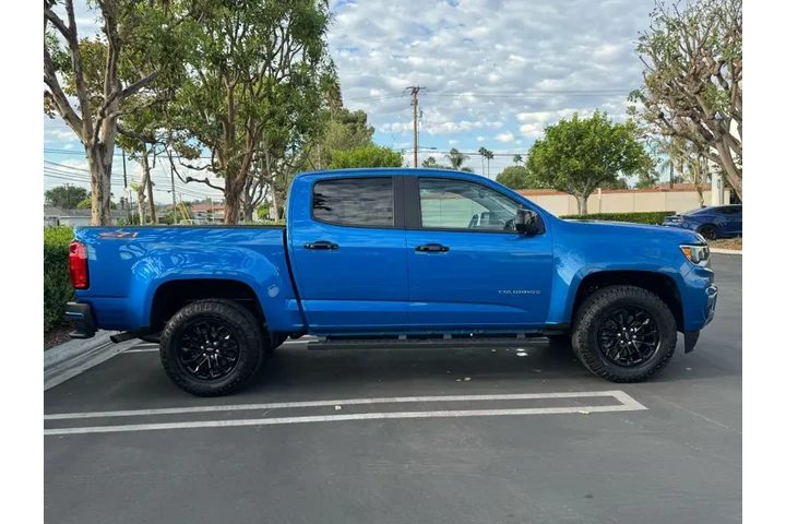 2022 Colorado 4WD Crew Cab Z71 image 6