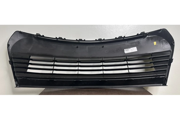 $50 : 14-16 TOYOTA COROLLA S GRILLE image 5