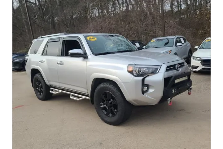 $31353 : Toyota 4Runner 2022 4x2 SR5 image 9