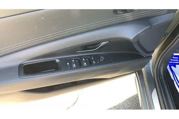 $18677 : Hyundai ELANTRA 2025 SEL Spo image 10
