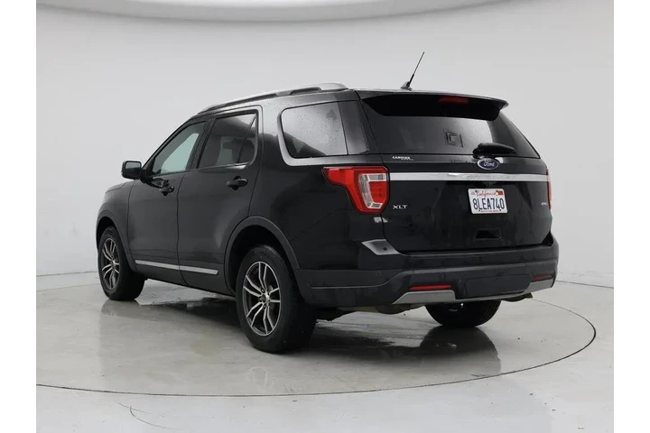 $18998 : Ford Explorer 2019 AWD XLT 4 image 2