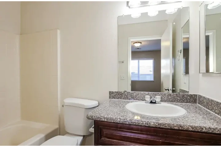 $1300 : Low income house for rent image 6