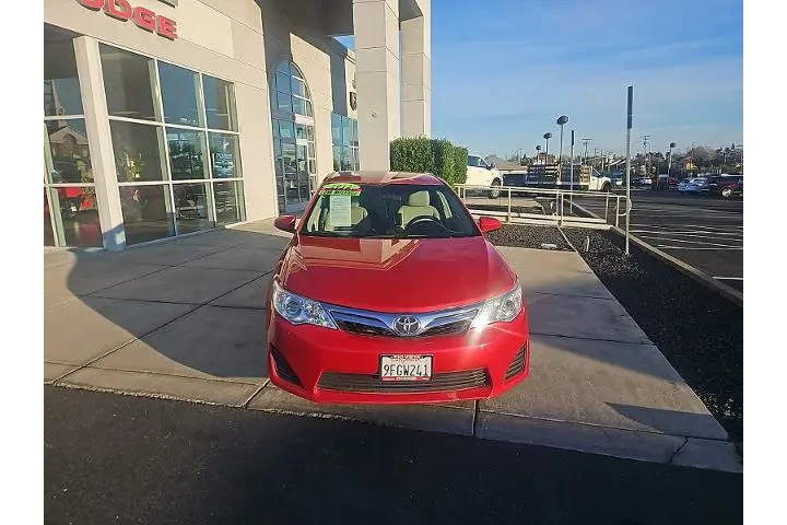 $13988 : Toyota Camry 2012 SE 4dr Sed image 8