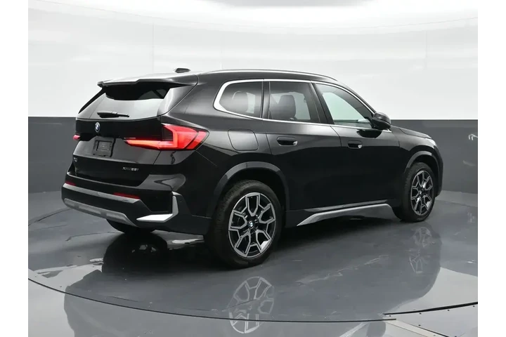 $39891 : BMW X1 2025 AWD xDrive28i 4d image 5