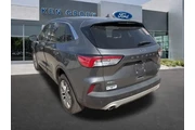 $16800 : Ford Escape 2022 AWD SEL 4dr thumbnail