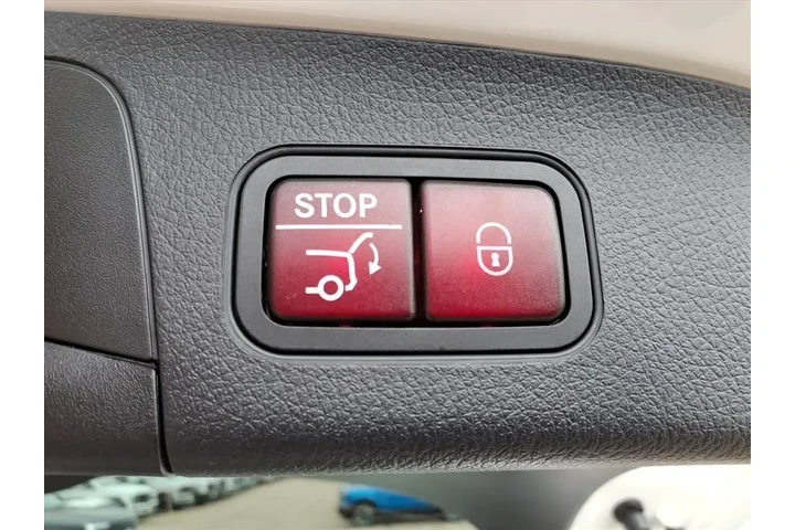 $39950 : Mercedes-Benz GLA 2025 AWD G image 9