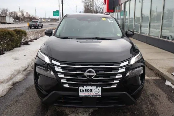 $23341 : Nissan Rogue 2025 AWD SV 4dr image 4