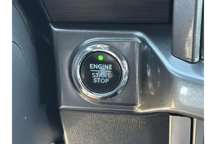 $38278 : Ford F-150 2022 4x4 XLT 4dr image 6