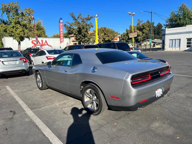 $17590 : 2016 Challenger SXT image 7