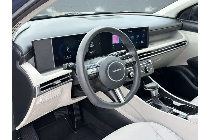 $23499 : Hyundai TUCSON 2025 SE 4dr S image 4