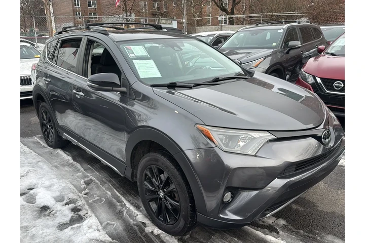 $16990 : Toyota RAV4 2018 AWD Adventu image 7