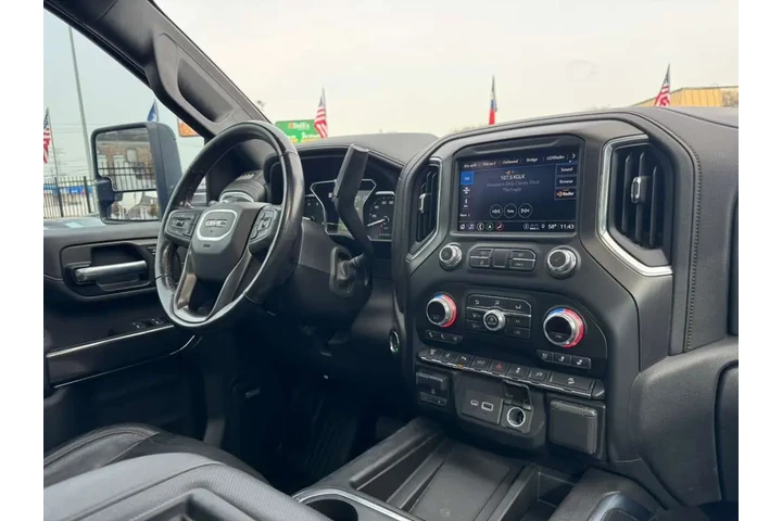 2021 GMC Sierra 2500HD AT4 Cr image 8
