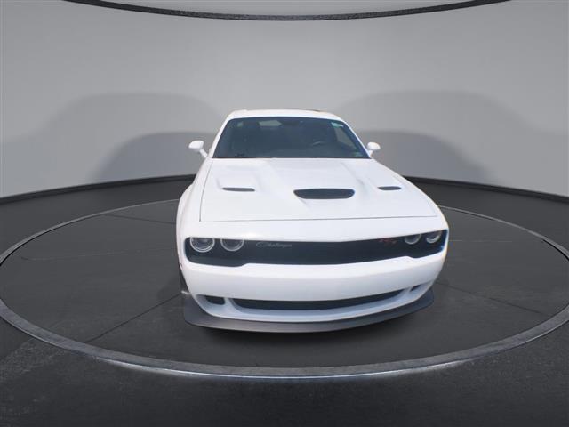 $50000 : PRE-OWNED 2022 DODGE CHALLENG image 3