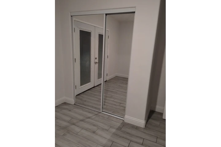 $900 : SE RENTA CUARTO image 5