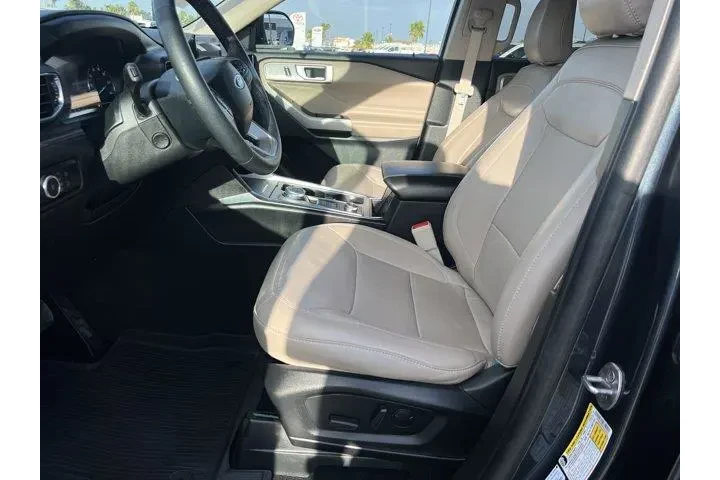 $31999 : Ford Explorer 2023 AWD Limit image 8