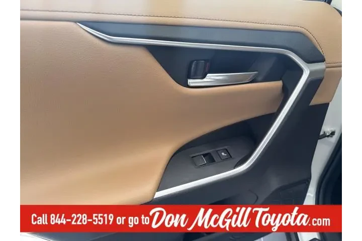 $38632 : Toyota RAV4 2024 AWD Limited image 8