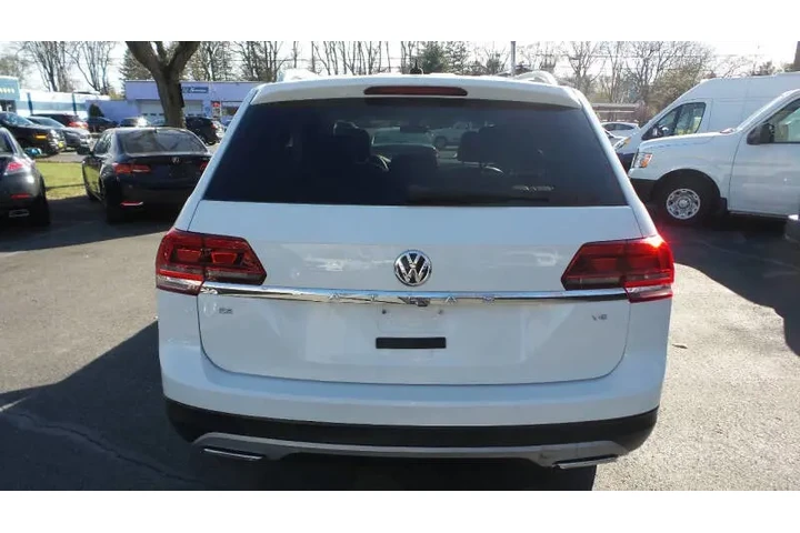 $14900 : 2018 Atlas V6 SE image 9