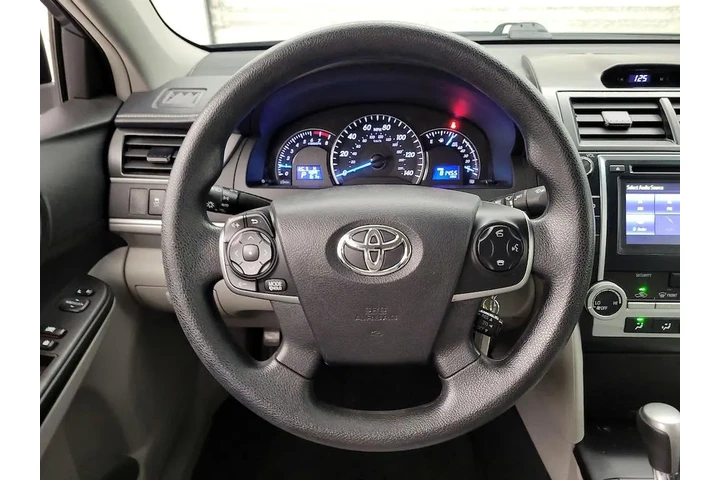 $15998 : Toyota Camry 2014 LE 4dr Sed image 10