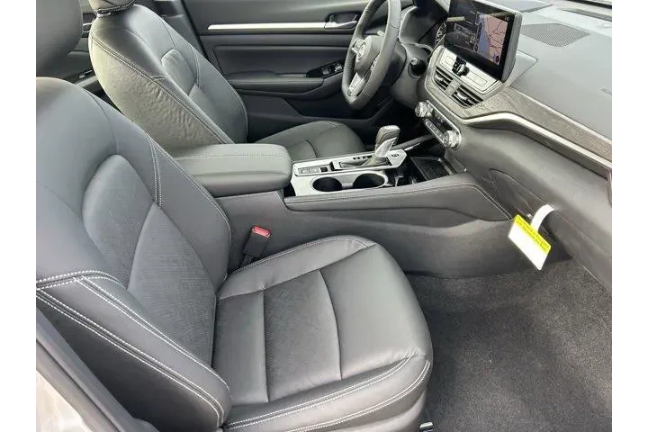 $32835 : Nissan Altima 2025 2.5 SL 4d image 9