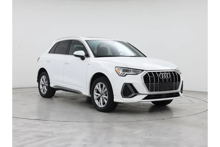 $27998 : Audi Q3 2023 AWD quattro S l image 1
