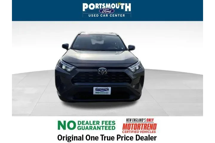 $27495 : Toyota RAV4 2023 AWD XLE 4dr image 9