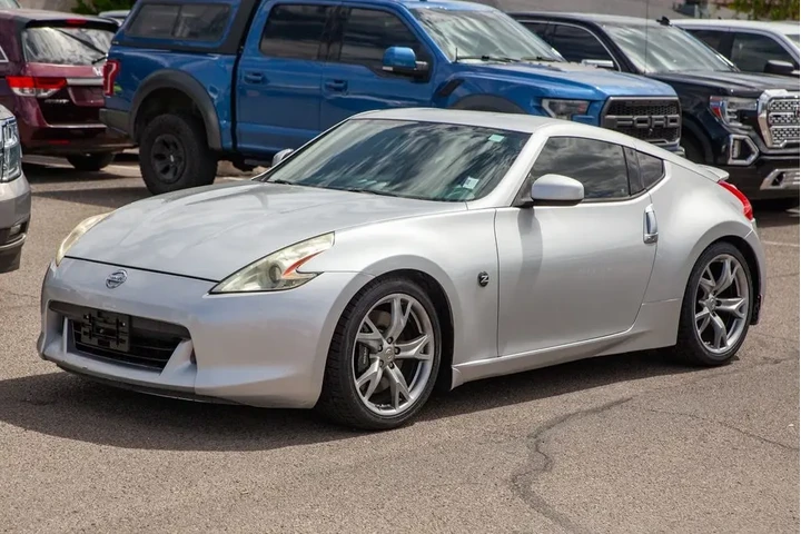$17950 : 2009 370Z Base image 9
