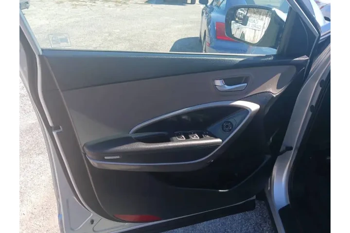 $9000 : 2016 Santa Fe Sport 2.4L image 3