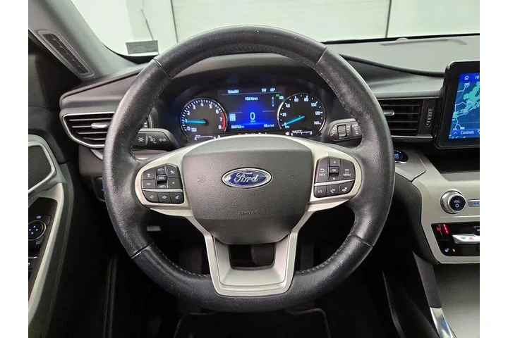 $30998 : Ford Explorer 2022 AWD XLT 4 image 10